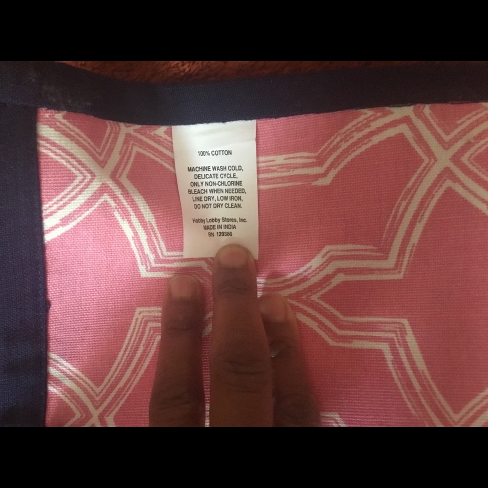 Table Runner - Picture 3 of 3